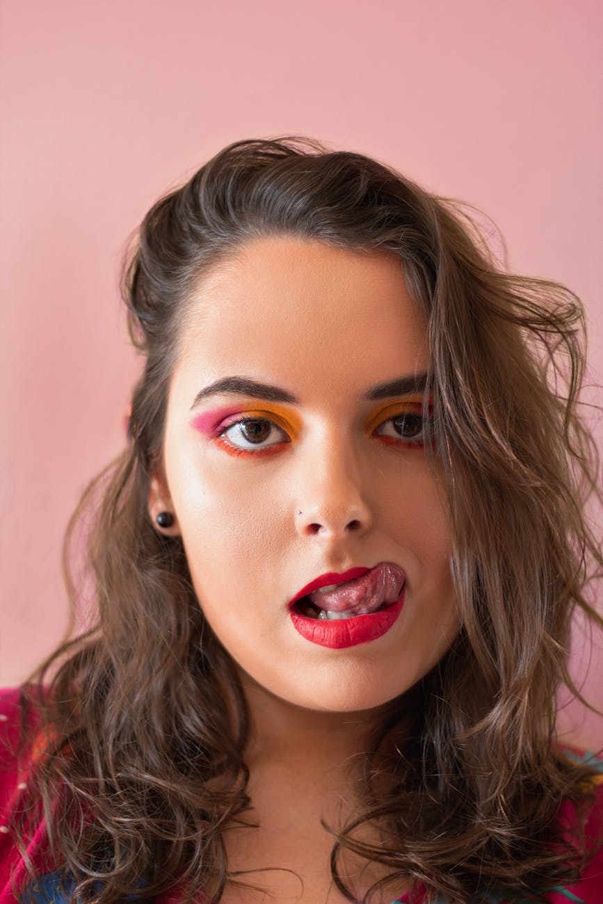 Adapte Tendências Internacionais de Maquiagem à Pele Brasileira