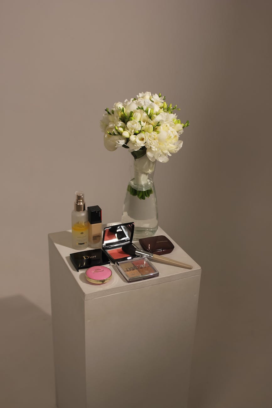 Produtos de Beleza Acessíveis Para Cuidados com a Pele e Maquiagem