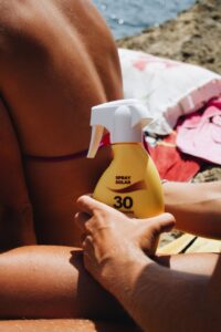 Protetor Solar: Como Proteger sua Pele Oleosa no Verão